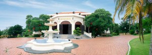 Nghỉ chân tại khu biệt thự Bảo Đại Đồ Sơn.